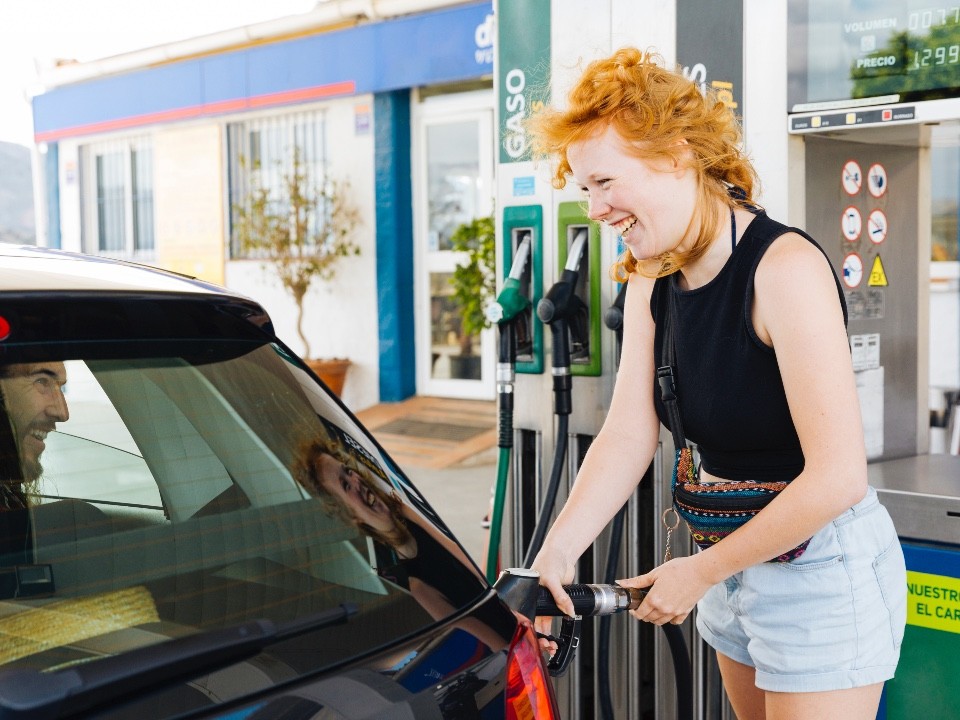 Автоэксперт рассказал, как экономить топливо в дальних поездках