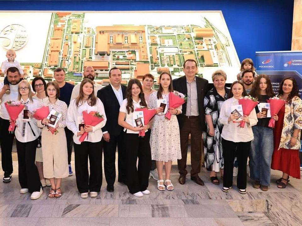 Шаг к орбитальным высотам: школьники Королева получили паспорта в музее космоса