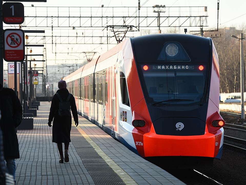 Транспортная служба приступила к восстановлению движения поездов в сторону Нахабино