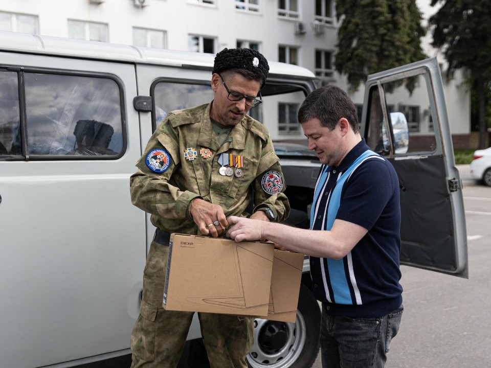 «Буханку» и технику передали в зону СВО из Раменского