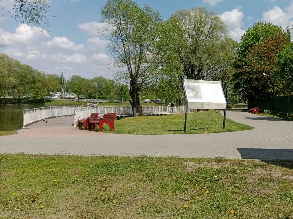На Кожурновском пруду в Бронницах теперь можно экологично покормить уток