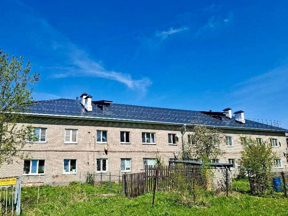 Дом на улице Садовой в поселке Новый Снопок получил новую крышу после капремонта