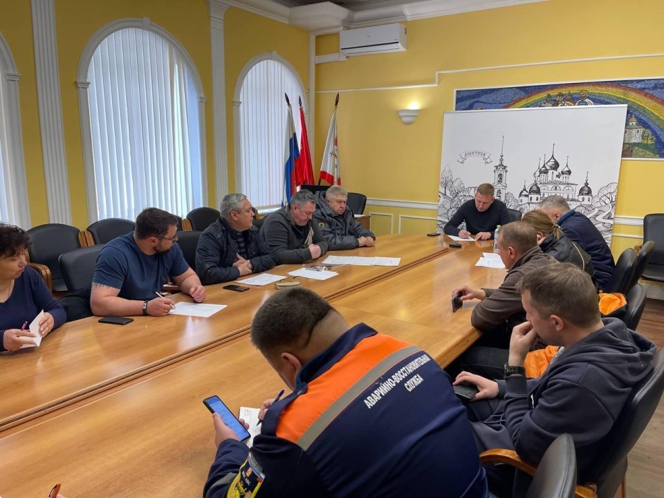 Глава Дмитровского округа собрал штаб из-за последствий снегопада