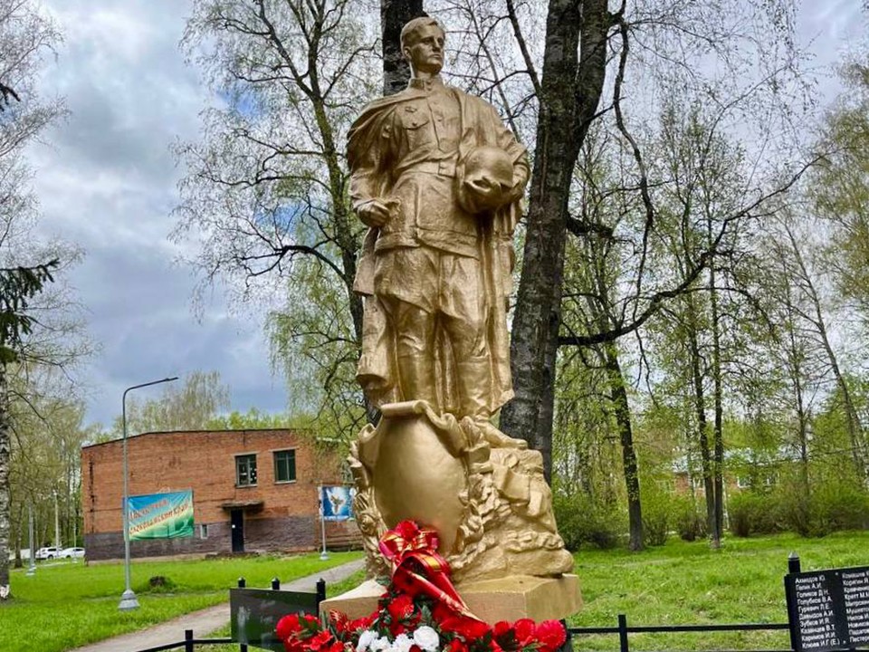 На улице Шоссейной почтили память павших в боях с фашистами