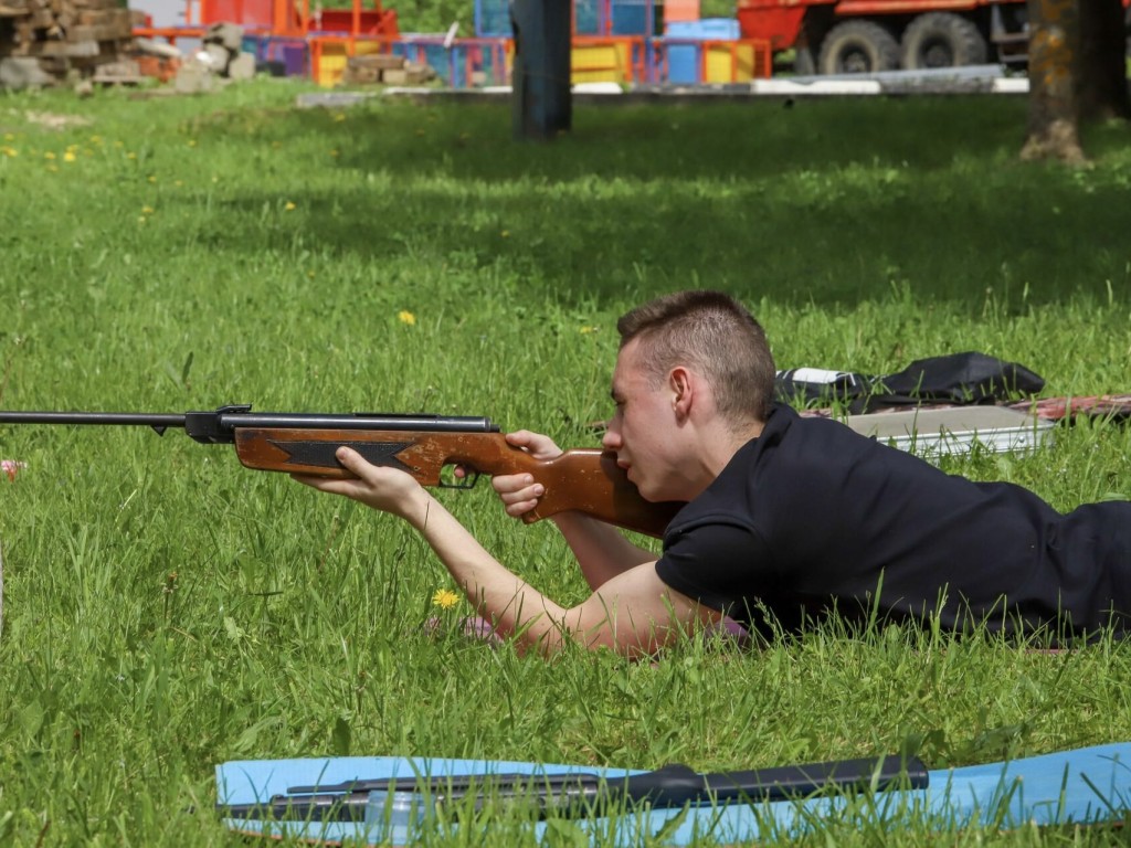 Студенты колледжа «Подмосковье» соревновались в военно-спортивной игре «Звезда – 2025»