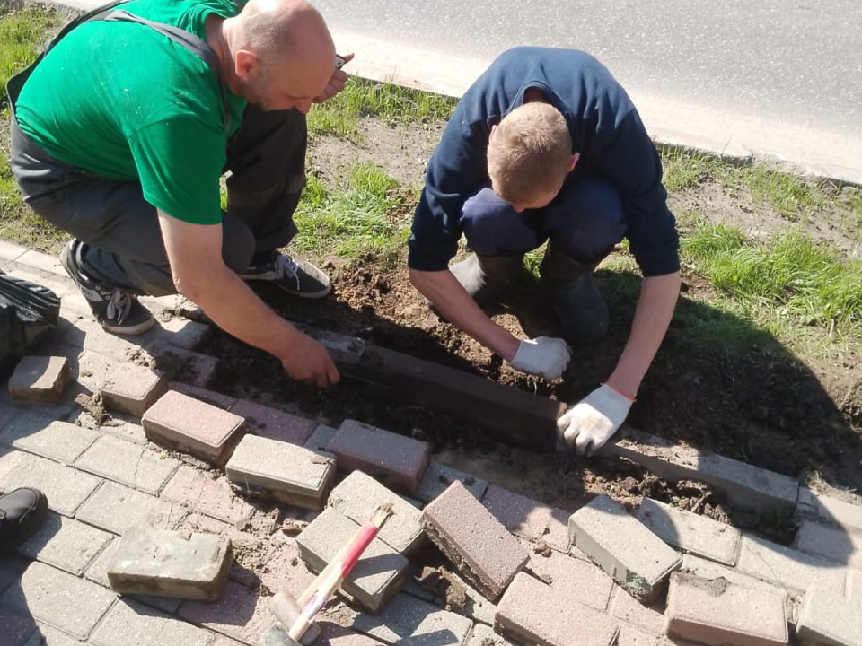 В Дубне подарили новую жизнь тротуару на улице Макаренко
