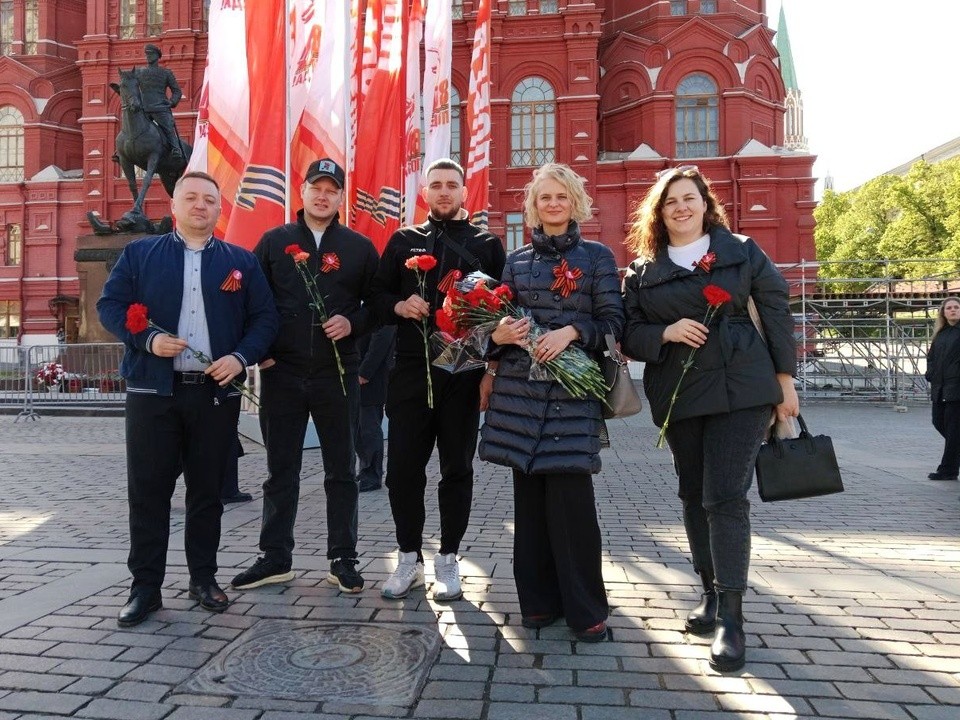 Сотрудники Демиховского завода почтили память героев войны