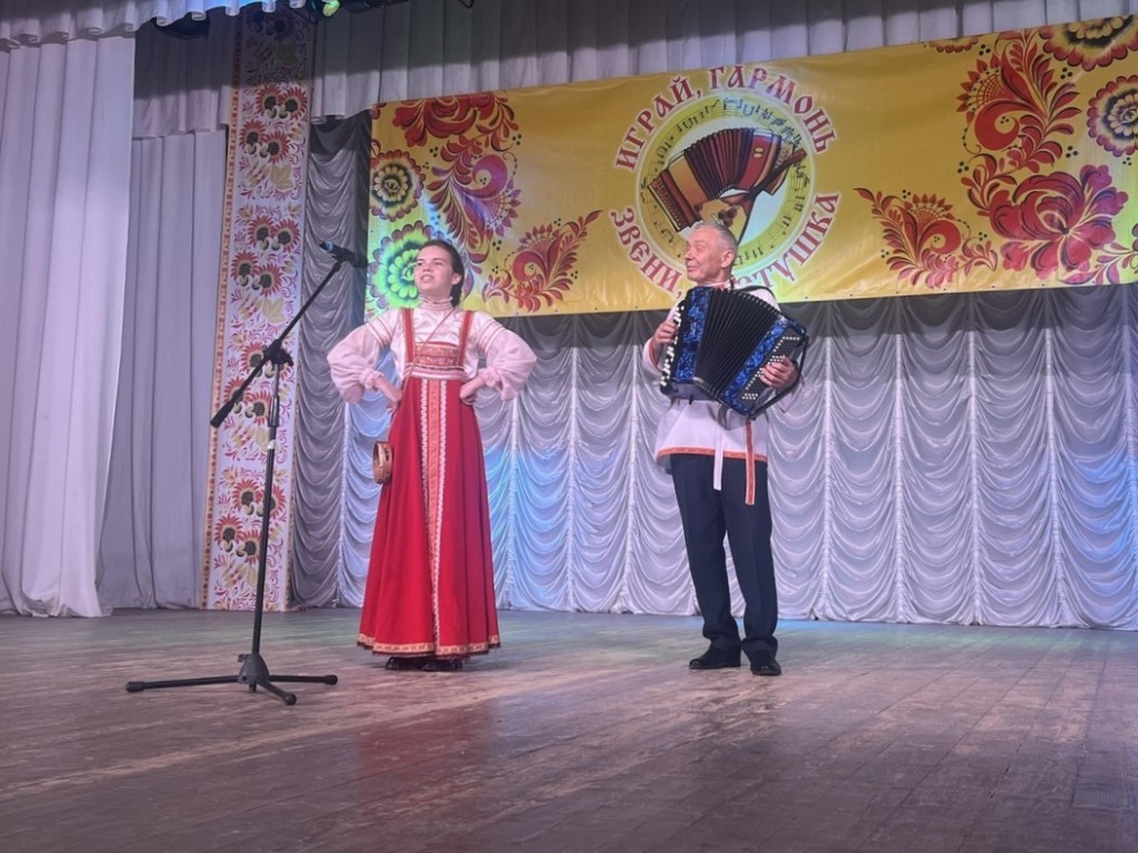 Зарайцев приглашают на конкурс частушечников и гармонистов