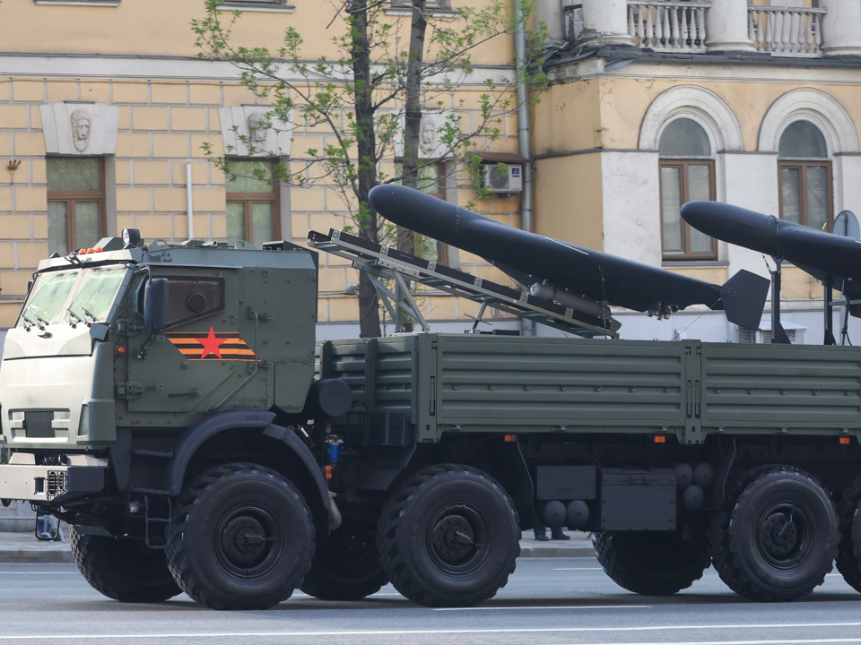В центре Москвы впервые замечены и сняты на видео дроны «Герань-2»