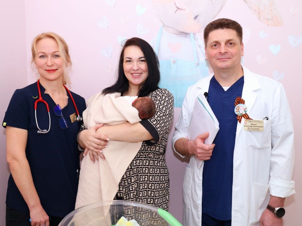 «Захочу восьмого, вернусь сюда!»: в седьмой раз стать мамой помогли женщине в Раменской больнице