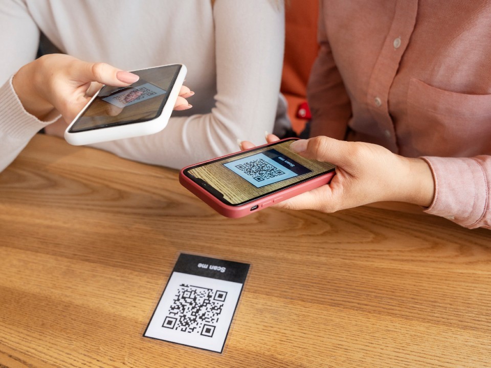 Универсальным QR-кодом можно будет оплатить товары за границей