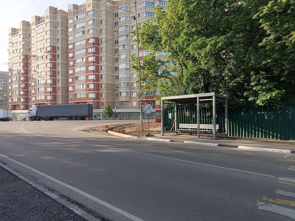 Перенос автобусной остановки в Краскове обсудили на выездной администрации