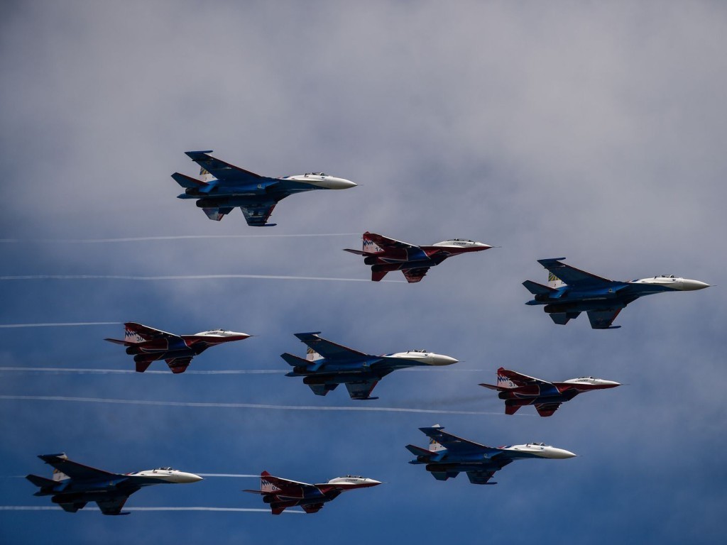 Пилотажная группа «Русские Витязи» прибыла в Малайзию на авиасалон LIMA-2025