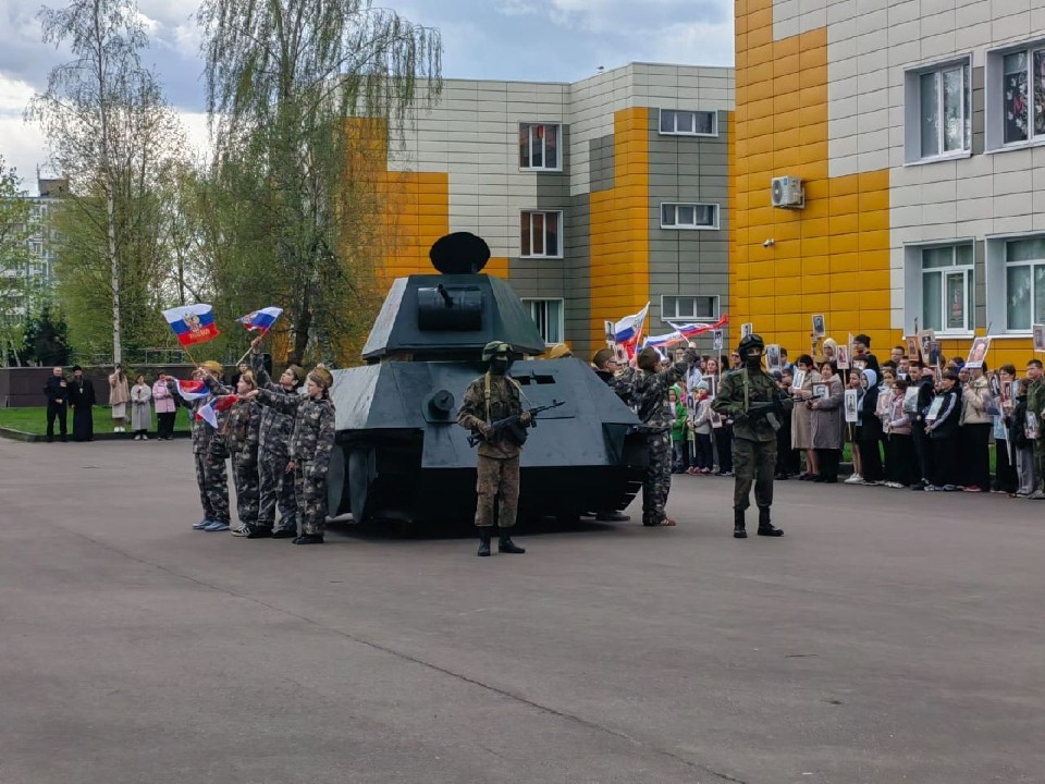 Подростки в Хотькове собрали танк Т-34 в натуральную величину