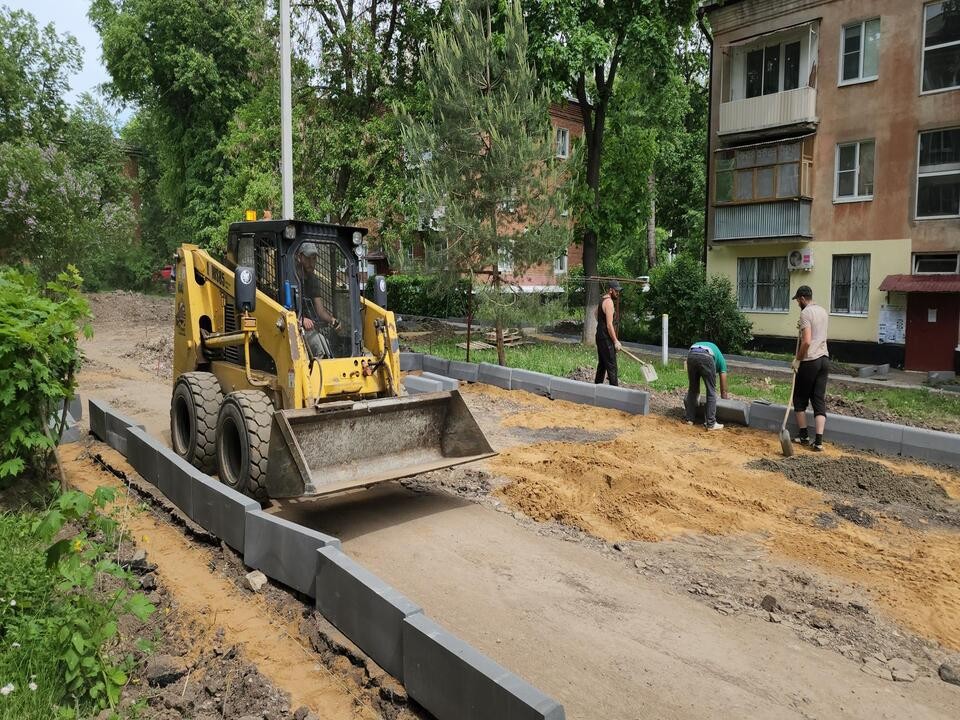 Во дворе дома в Ожерелье впервые появятся автопарковки