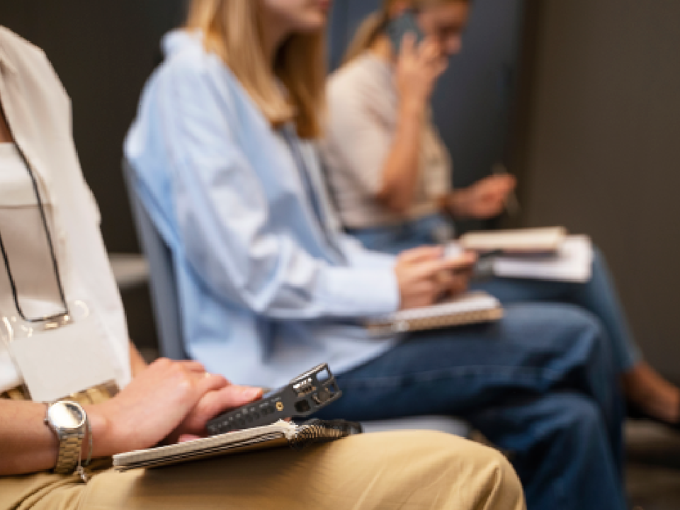 В Дубне во вторник жители смогут пообщаться с депутатами всех районов