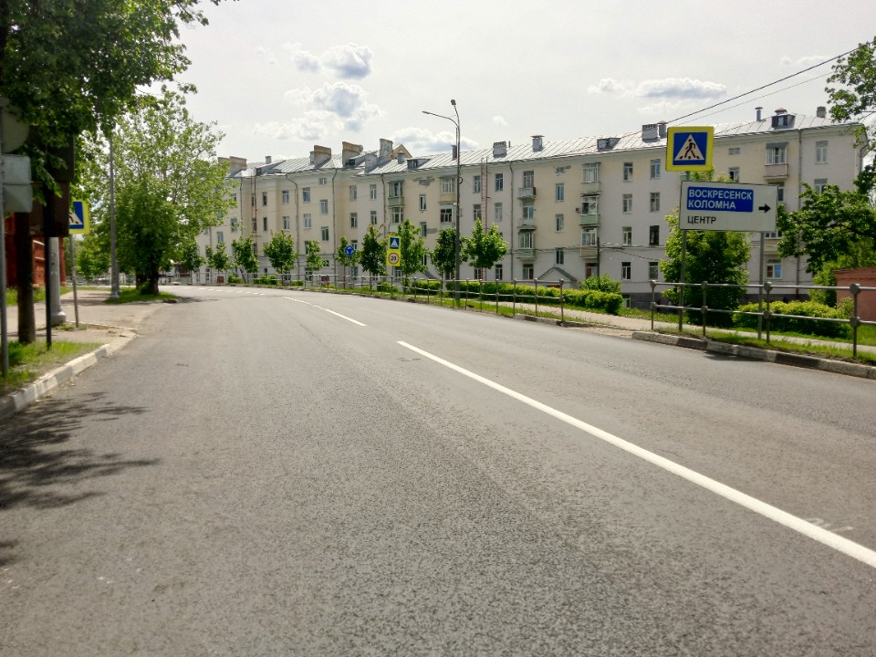 Дорожники начали наносить разметку на улице Владимирской