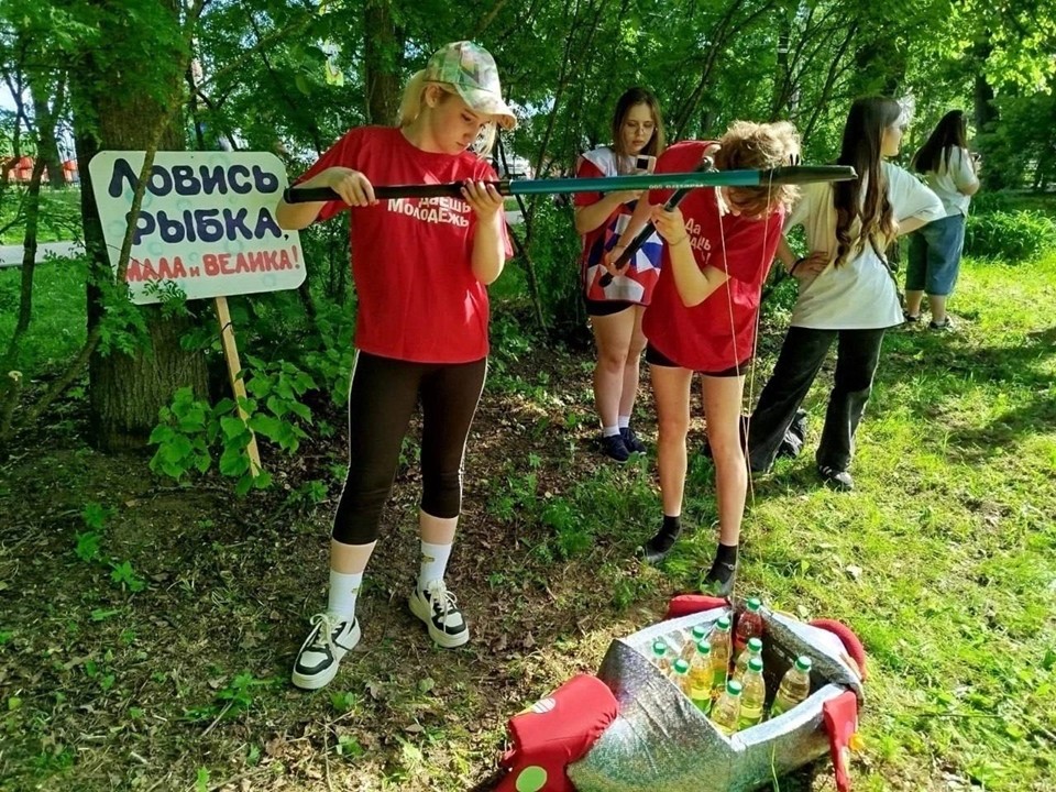 Спортивный поход стал праздником для молодых туристов Большого Серпухова