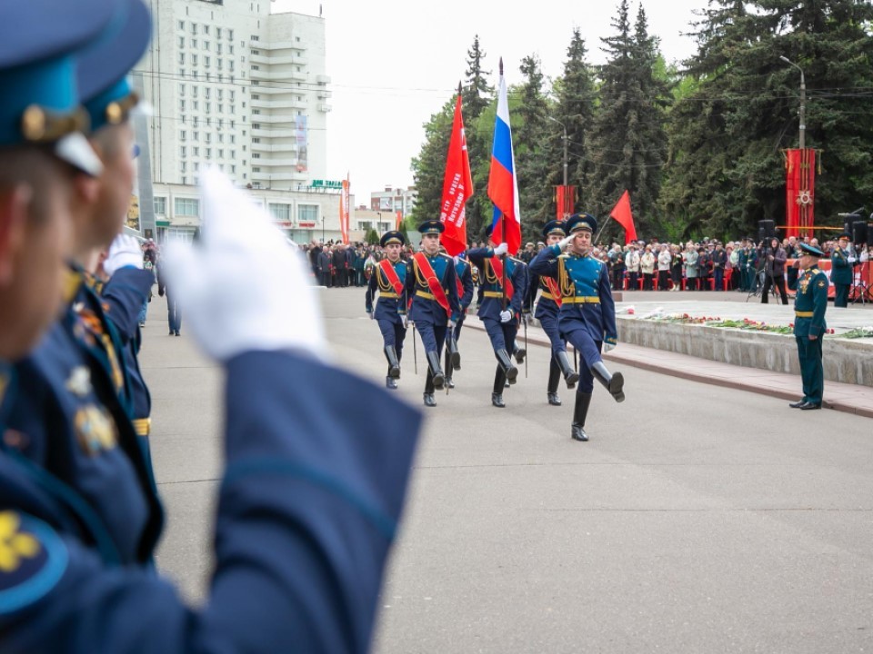 Депутат Госдумы Никита Чаплин почтил память героев на митинге в Коломне