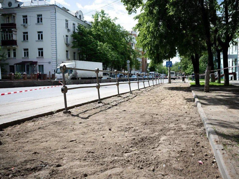 Тротуар на Смирновской будет отремонтирован к 26 мая