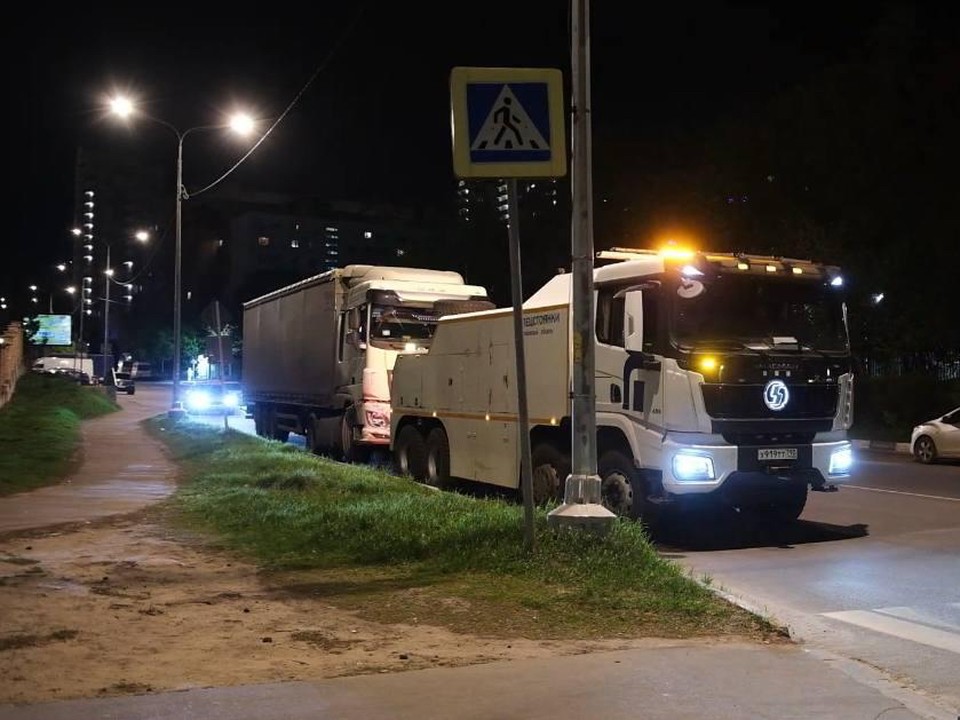 Неправильно припаркованный грузовой транспорт эвакуировали в Лыткарине
