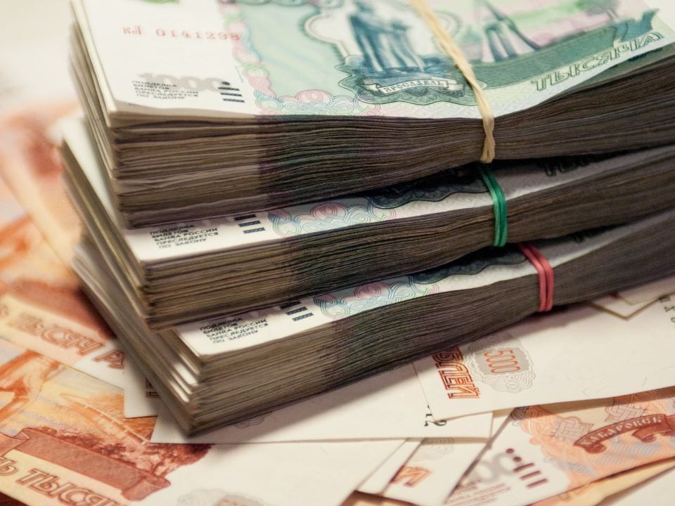 Эксперт назвала сумму вклада для ежемесячного дохода в ₽100 тыс.