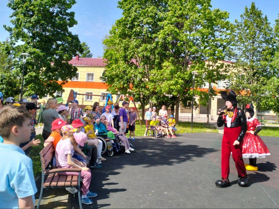 Праздник с Микки Маусами устроили для детей в Сергиевом Посаде