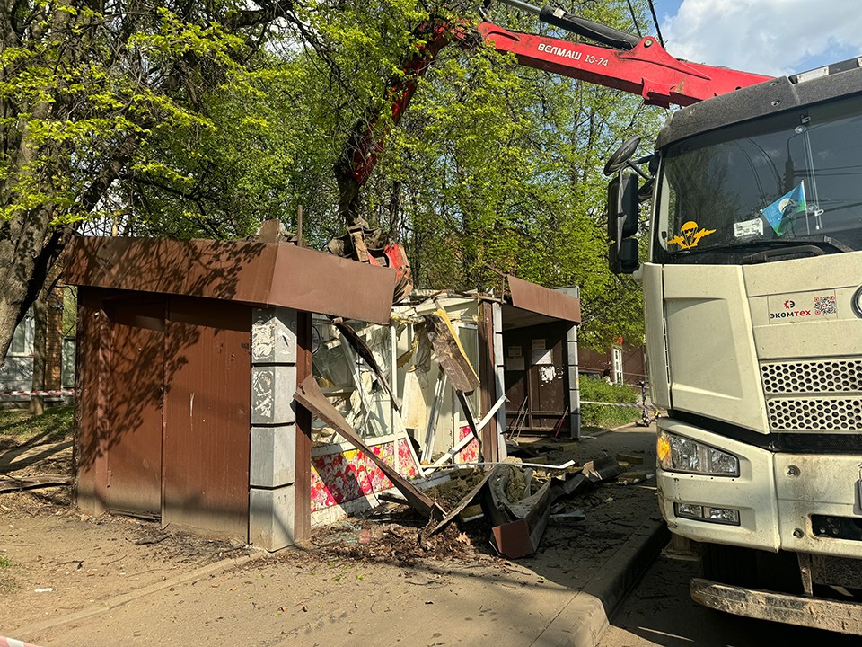 Раздражающий своим запахом ларек на Интернациональной снесли в Шатуре