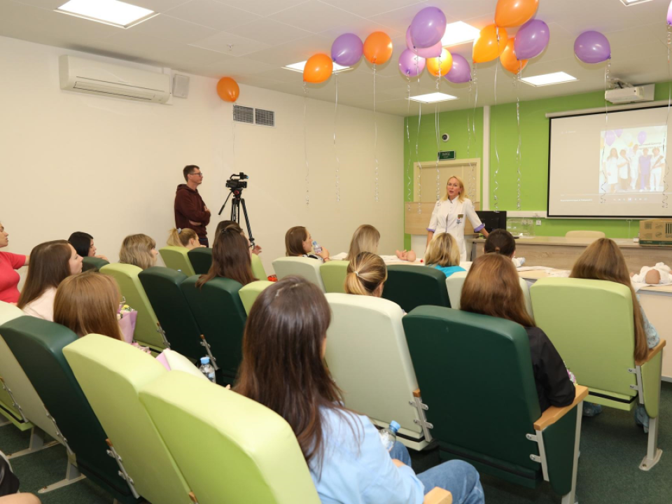Раменский ЦМиД приглашает будущих мам на лекцию о партнерских родах
