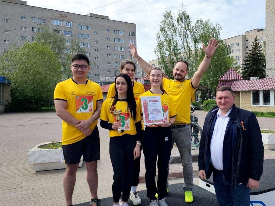 В честь 80-летия Великой Победы в Луховицах устроили забег по центральной улице города