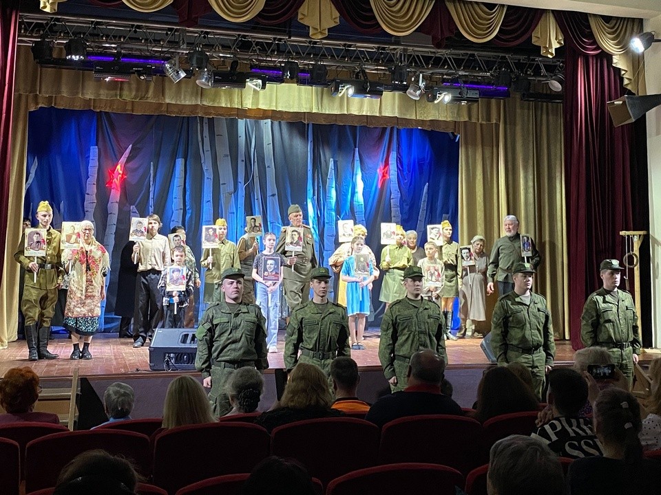 Луховицкие театралы в честь 80-летия Великой Победы покажут спектакль по пьесе Позднякова