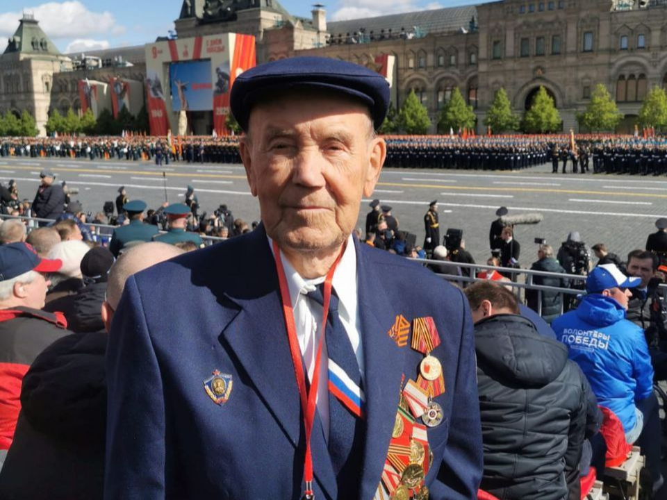 Ветеран из Дубны стал свидетелем парада Победы на Красной площади