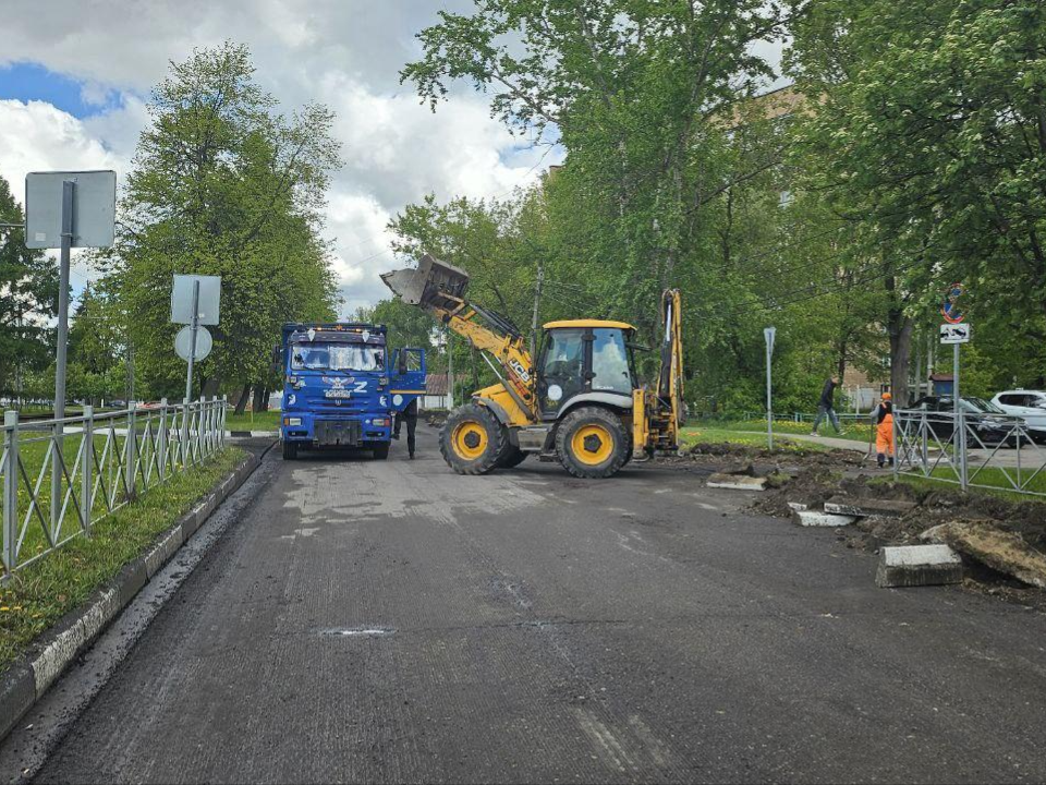 В Коломне на улице Непобедимого начался дорожный ремонт