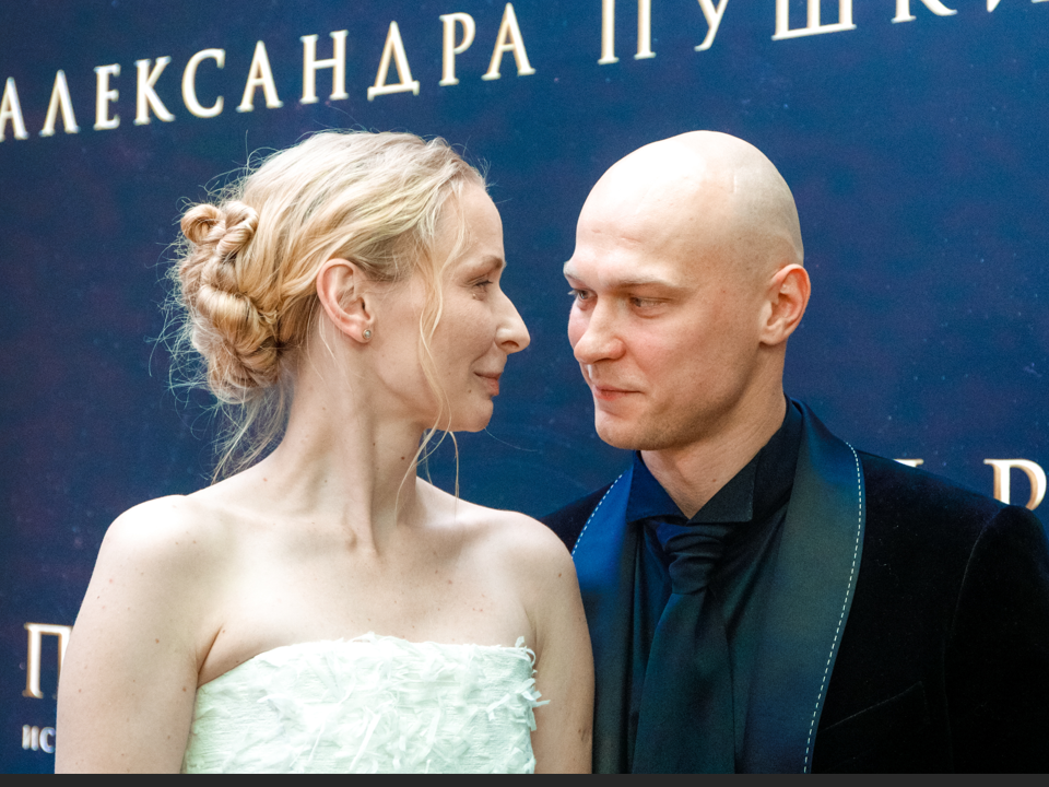 Жена Юры Борисова поделилась забавными фотографиями дочерей