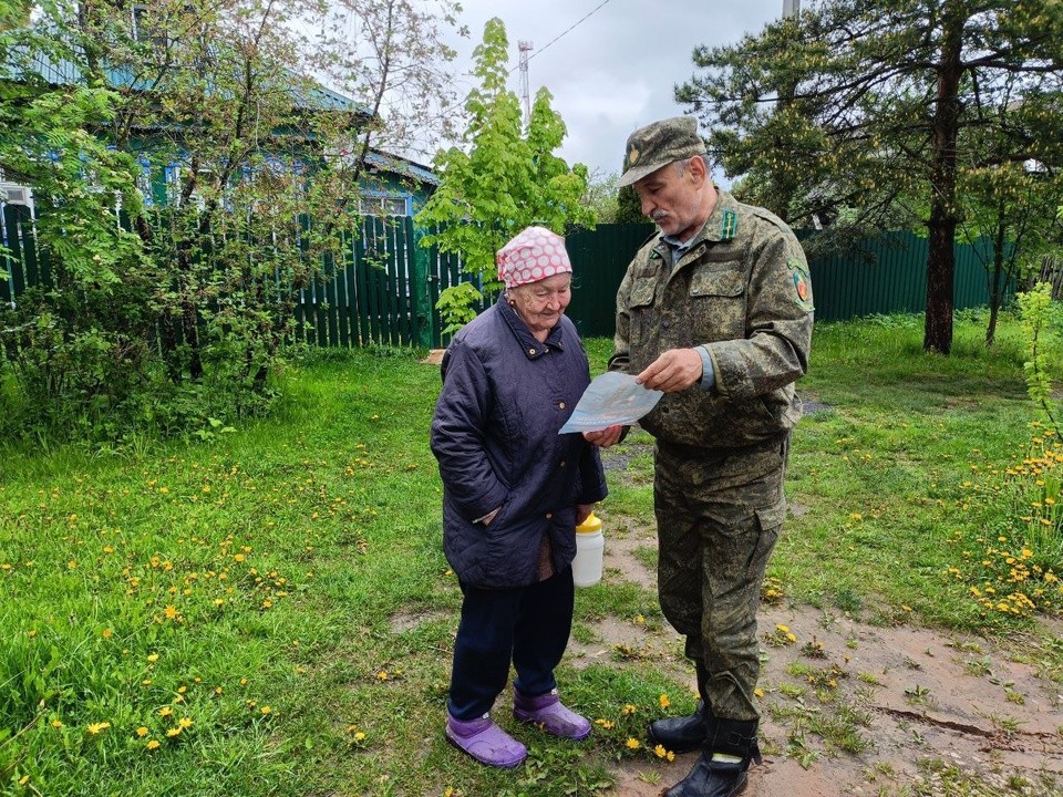 В Орехово-Зуеве жителям рассказывают о причинах возникновения лесных пожаров