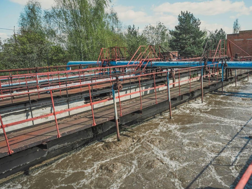 В Подмосковье на очистных сооружениях обнаружены нарушения технологического процесса