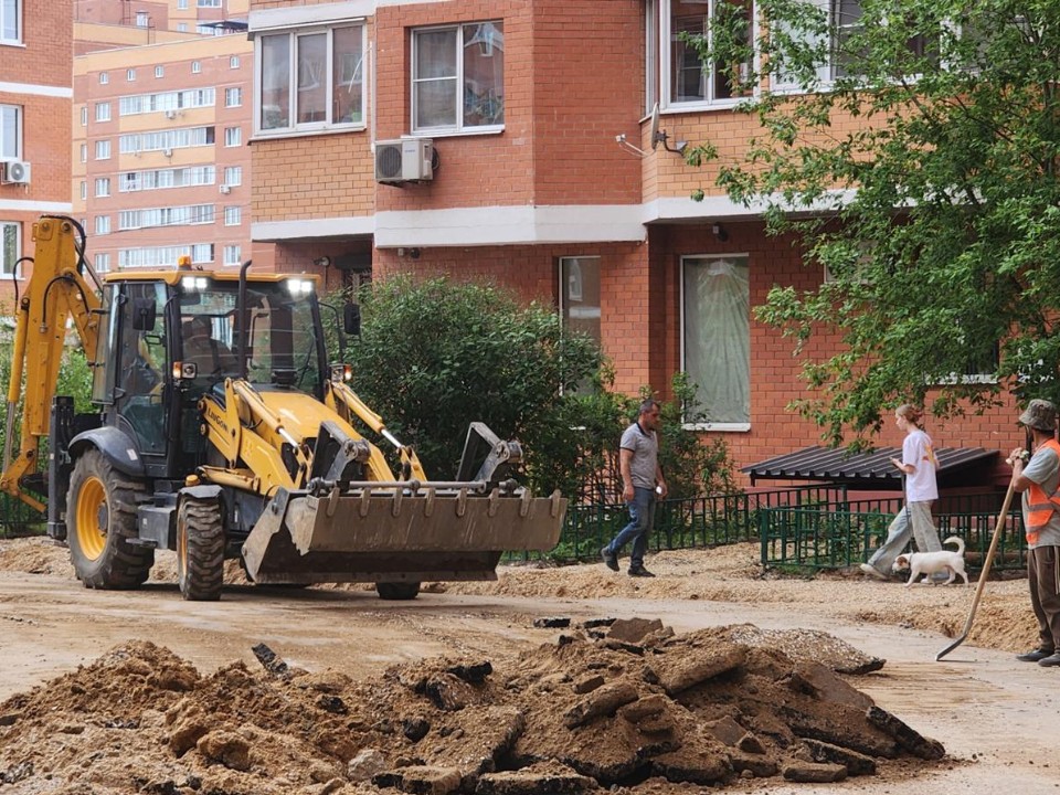 В микрорайоне Супонево стартовало комплексное благоустройство двора