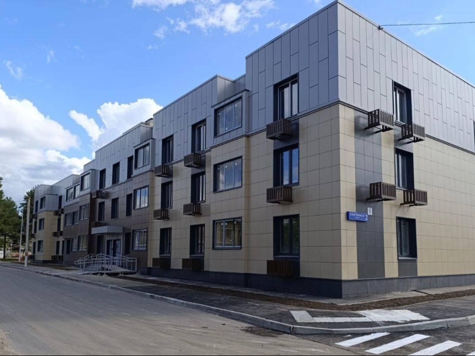 В поселке Радовицкий Шатурского округа завершено строительство дома для переселенцев