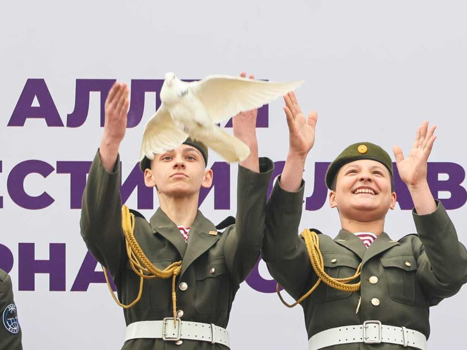 Курсанты жуковского патриотического клуба высадили «Сад памяти» в Москве