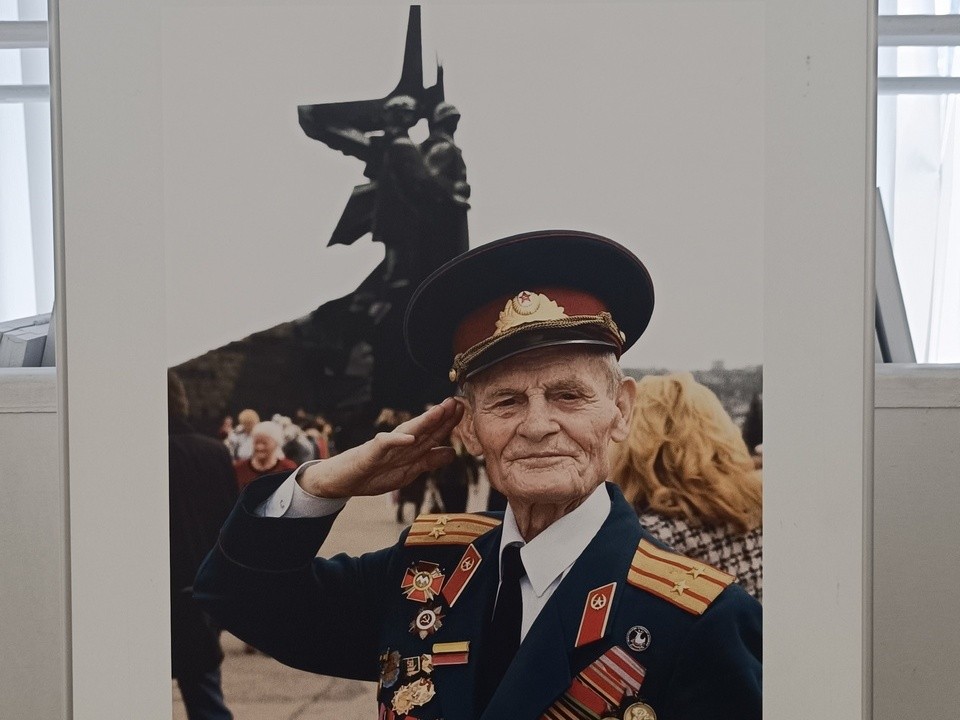 Лобненцы в галерее имени Коробкова могут увидеть фотоснимки из Донецка