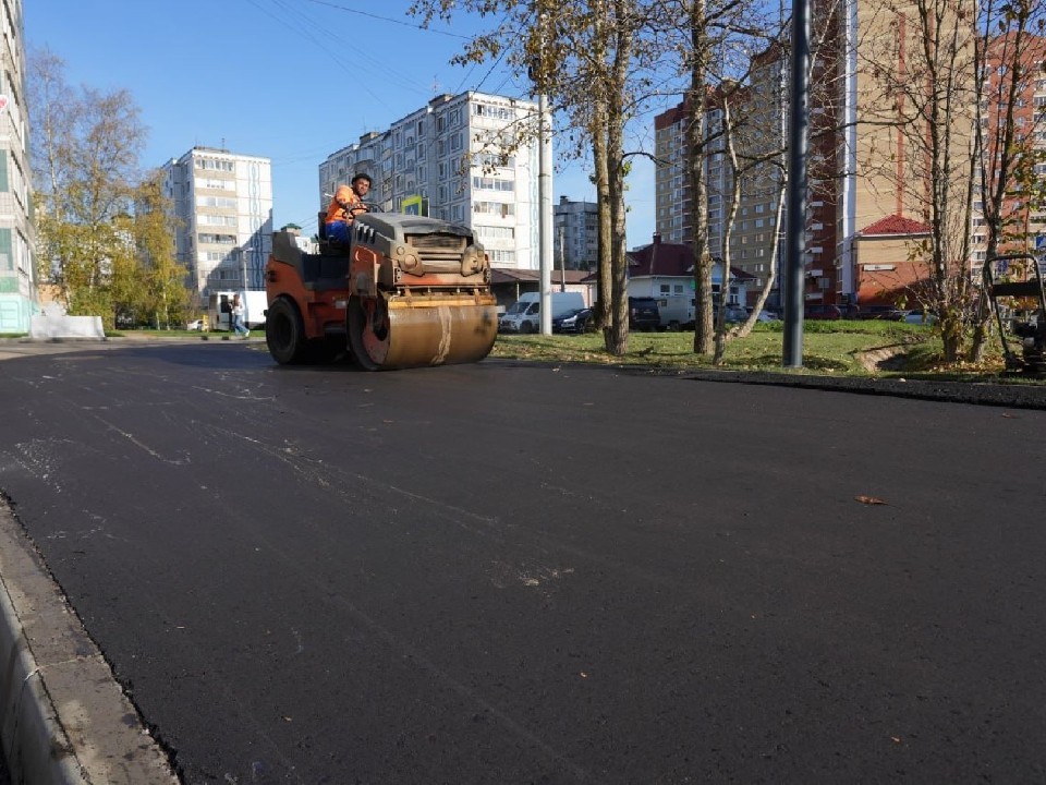 Водители позитивно оценили новый асфальт на Клементьевской