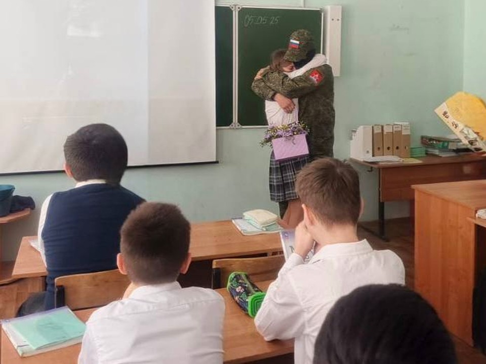 Участник СВО из Лыткарина сделал сюрприз дочери в ее день рождения