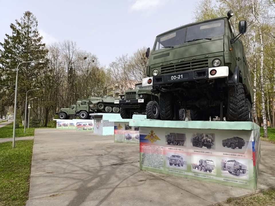 День военного автомобилиста отмечают в Бронницах служащие и ветераны отрасли