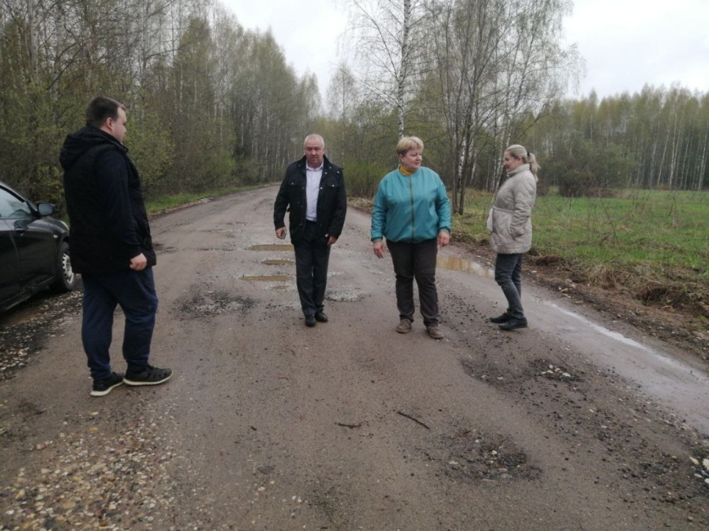 До 30 июля отремонтируют дорогу в Бережки и Платунино