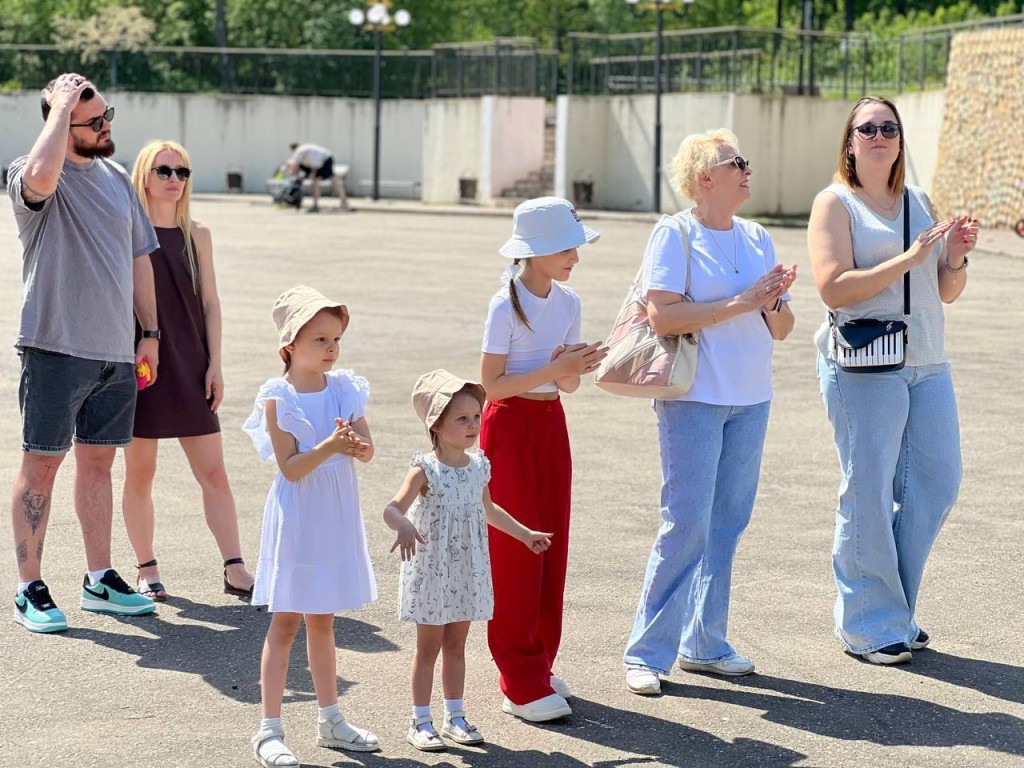 Яхрома приглашает на спортивно-творческие выходные в парке им. Лямина