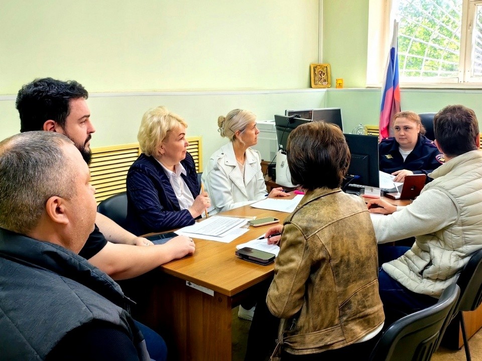 Полицейские Луховиц напомнили предпринимателям о тонкостях миграционного законодательства