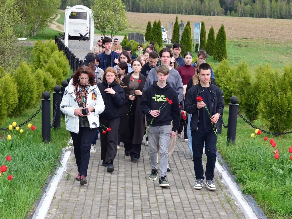 Экскурсию по местам воинской славы провели для протвинцев
