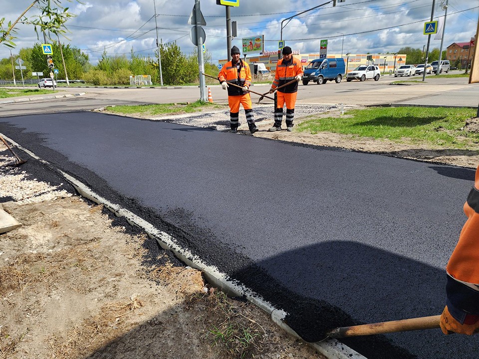 На проспекте Маршала Борзова обновят пешеходные и велосипедные дорожки