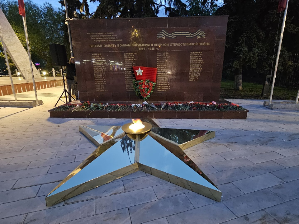 Изъяны на мемориале «Журавли» устранили после сильного ветра