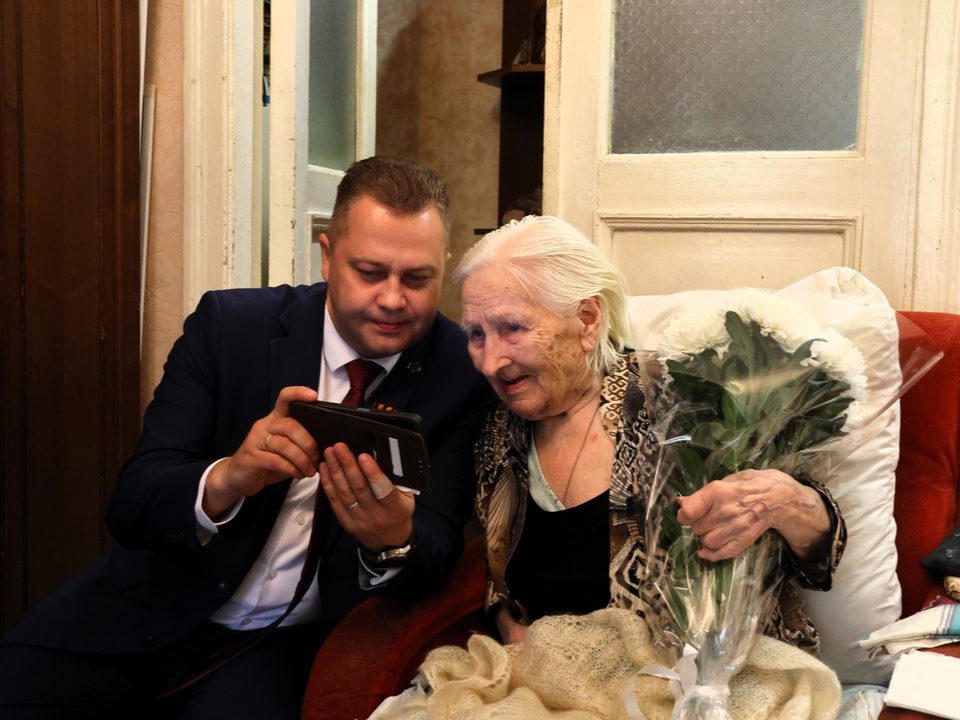 Столетний юбилей отметила коломчанка Зинаида Белякова